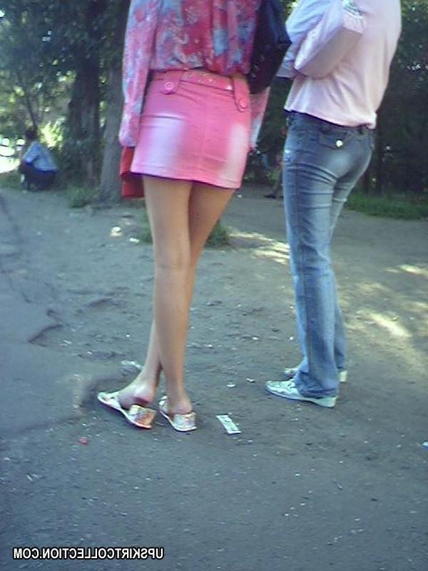 15P Lewd babes' upskirt view looks great when they wear nylons