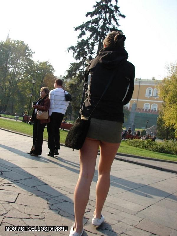15P Sweet babes never mind their upskirt get shot