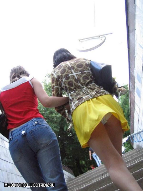15P Sweet babes never mind their upskirt get shot