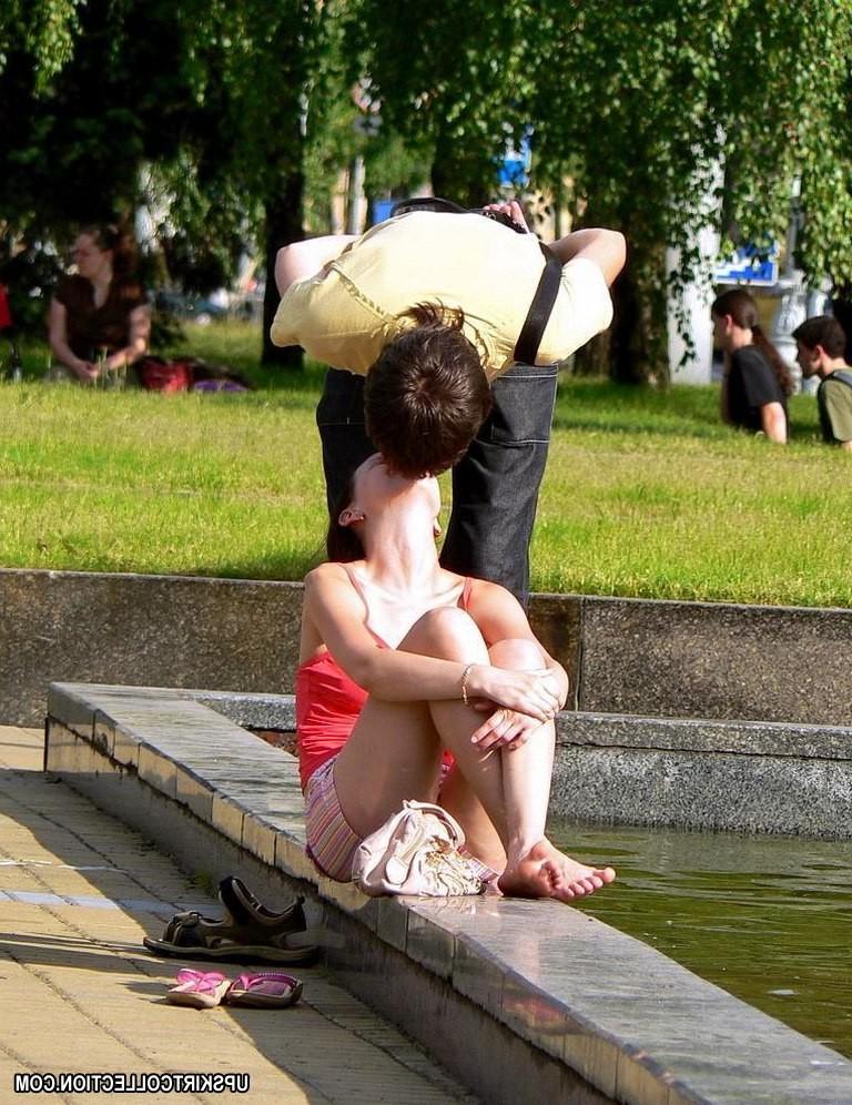 15P Upskirt panty pictures of hundreds of hot unsuspicious girls