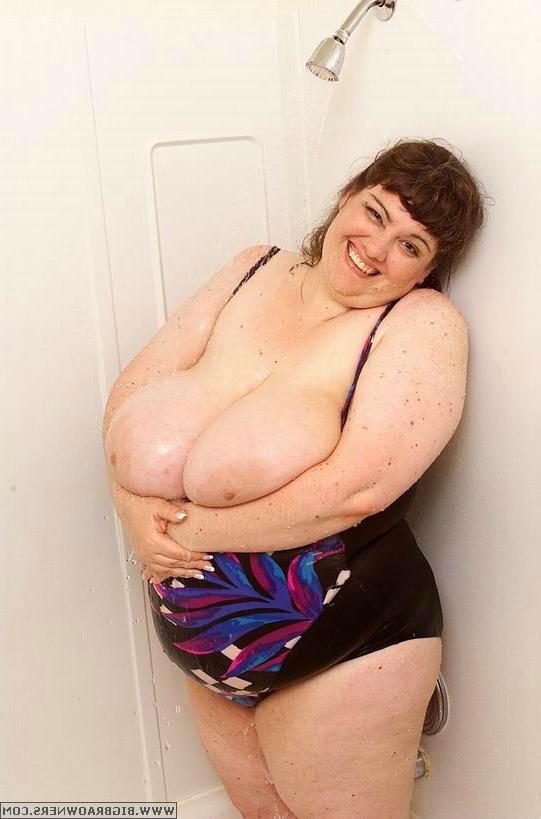 16P huge fat BBW woman in bikini with big tits