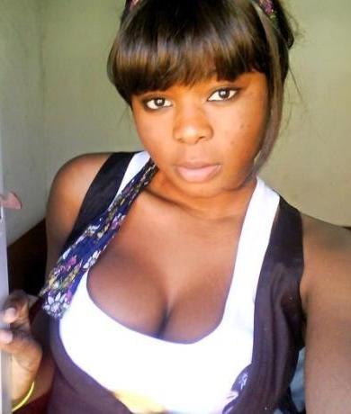 18P Ebony girlfriends pose and suck