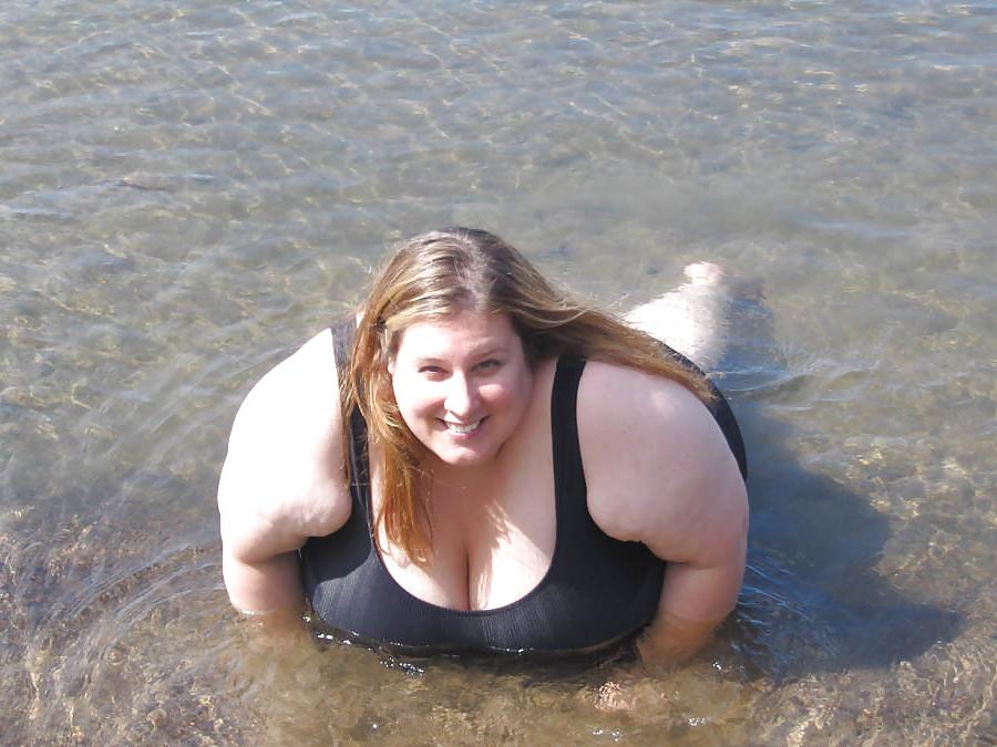 25P Ssbbw in swimsuit