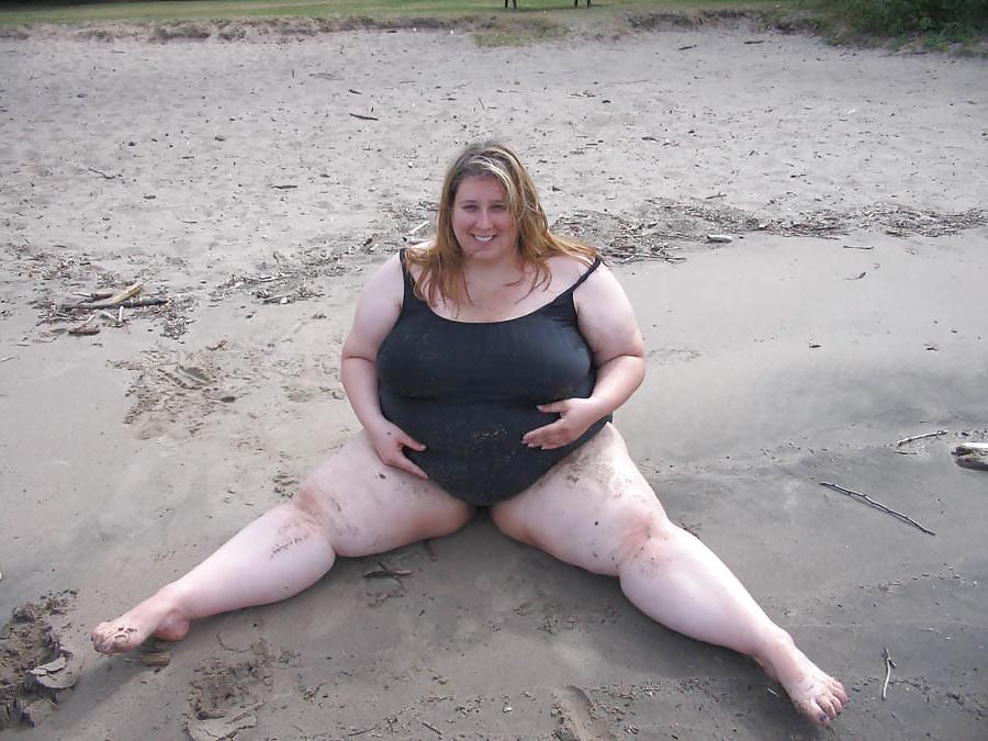 25P Ssbbw in swimsuit