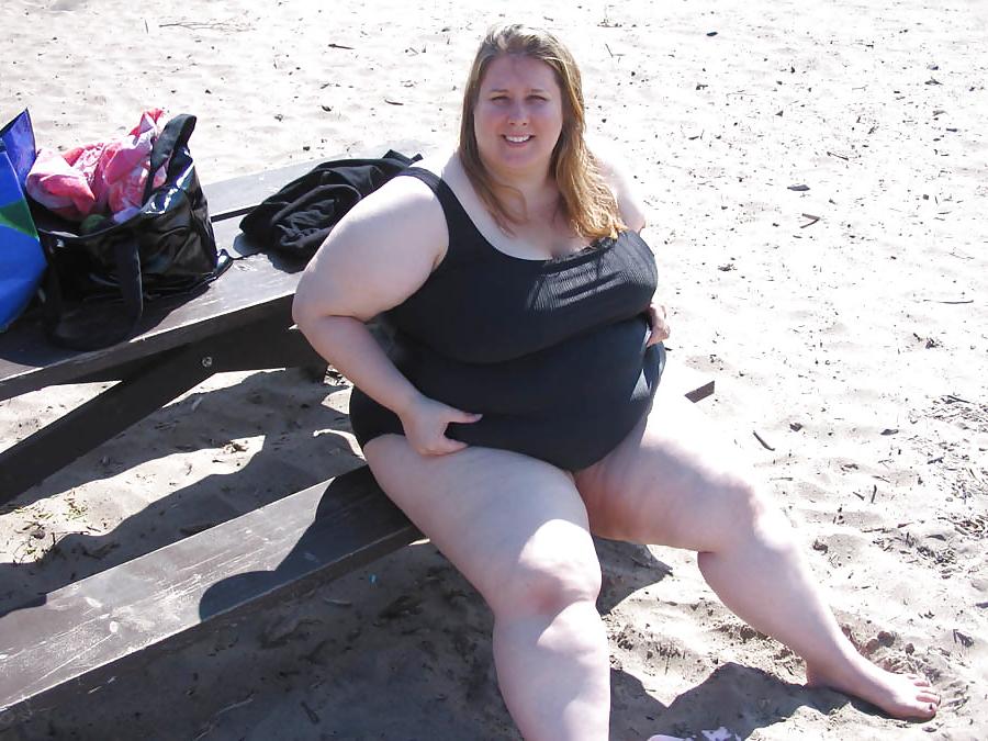 25P Ssbbw in swimsuit
