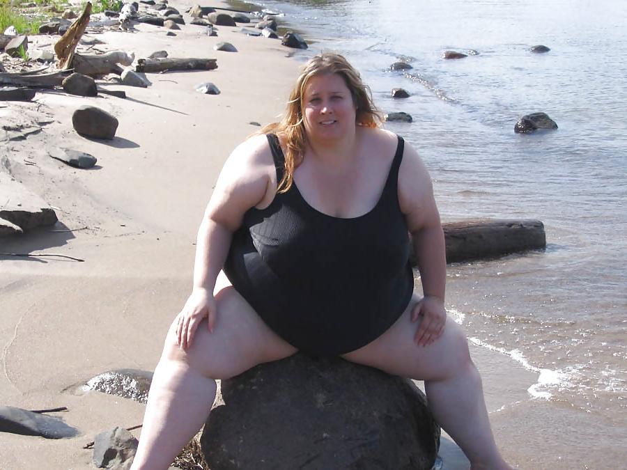 25P Ssbbw in swimsuit