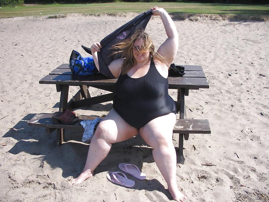 25P Ssbbw in swimsuit