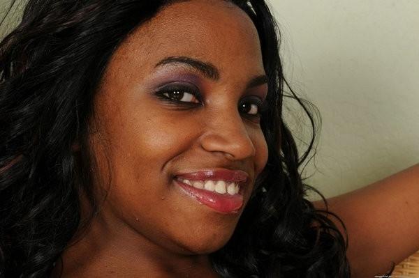 15P Layla is one hot and sexy ebony maid