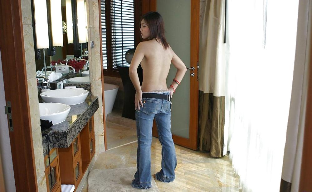 15P Sexy Ladyboy...