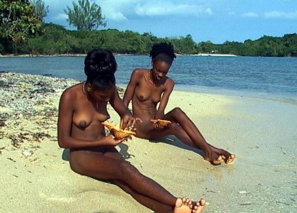 15P Black teen girlfriends posing and naked