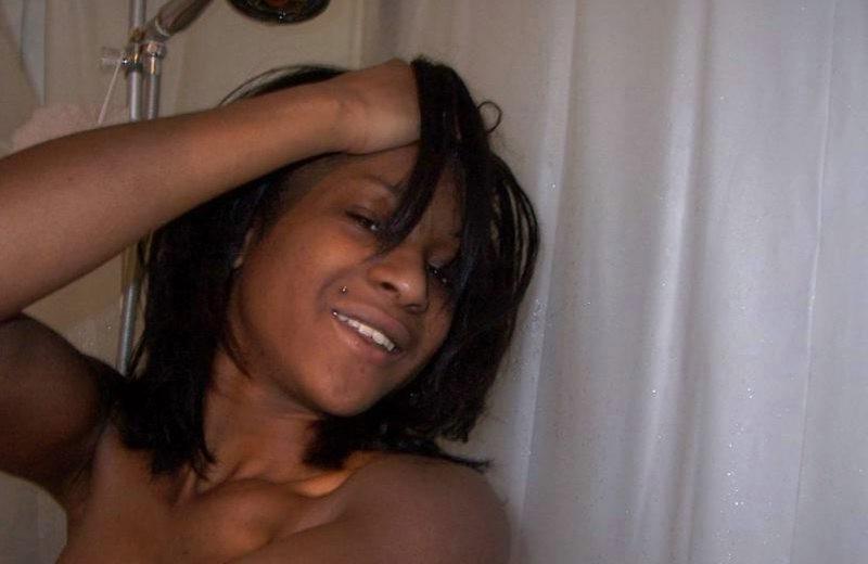 15P Smoking hot and bootylicious black teens posing