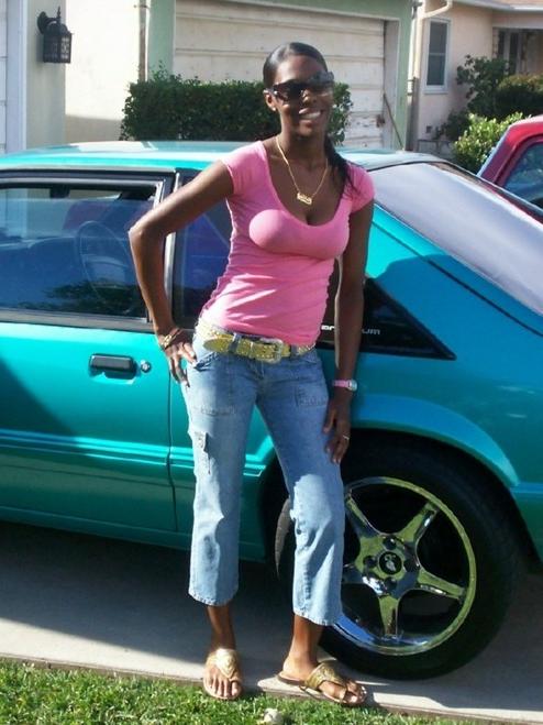 15P Black teen gfs posing for cell phone pics