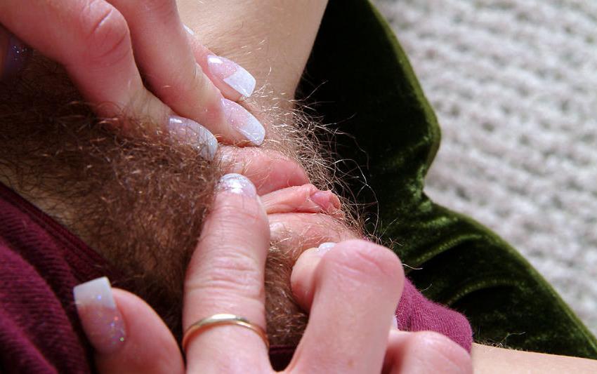 15P Beautiful hairy pussy teen angel