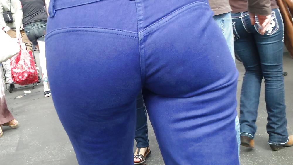 25P Beautiful teen butt & ass in jeans up close 