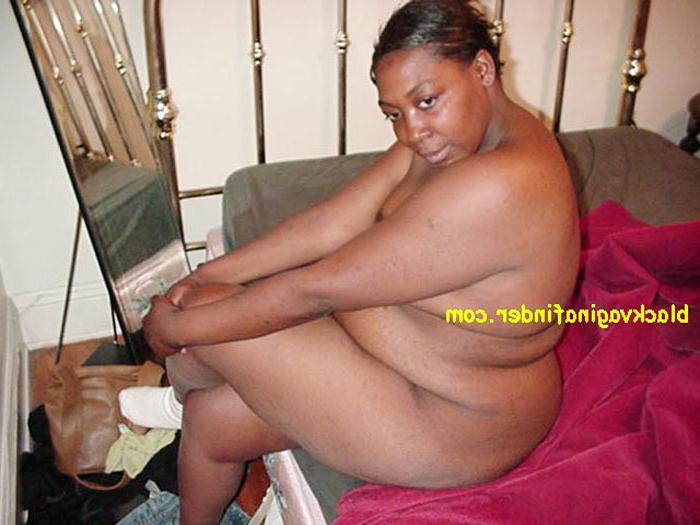 16P BBW ebony ho sucks cock and shows off her body