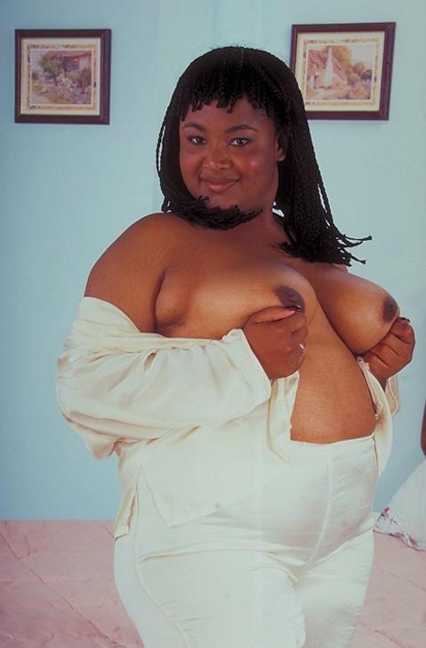 20P Teasing ebony bbw loves flashing and fondling her tits