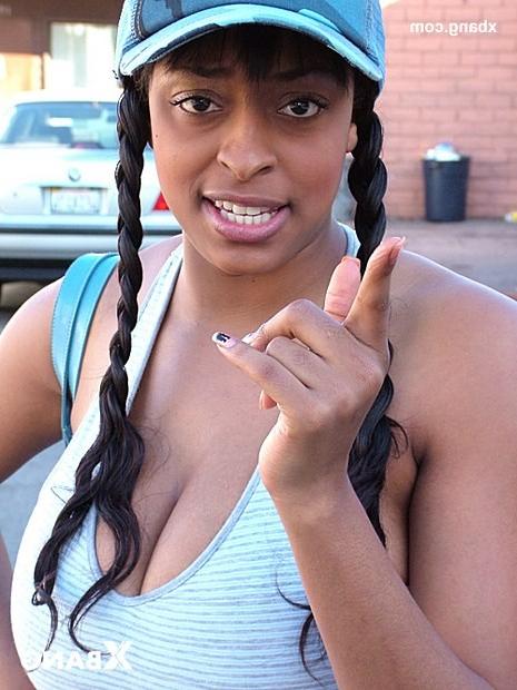 15P Busty ebony ho gets pimped and hardbanged
