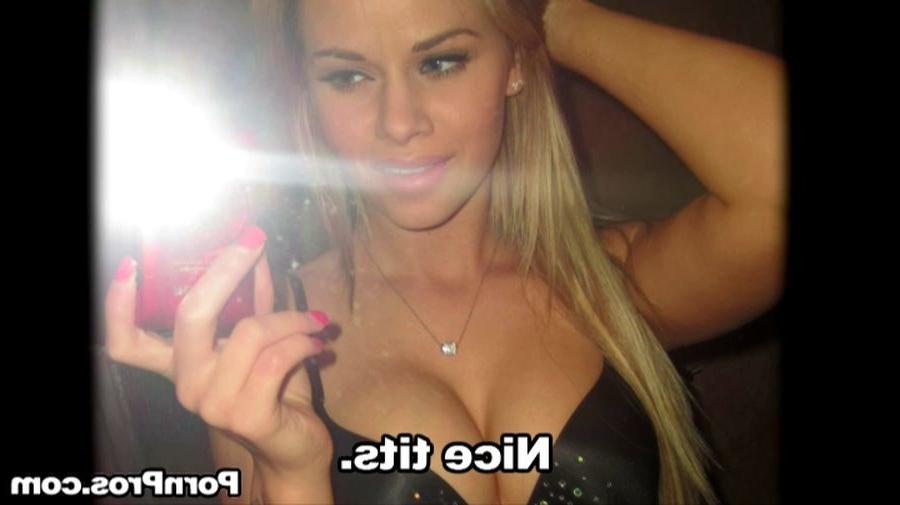 16P Jessa Rhodes filmed and banged in a locker room