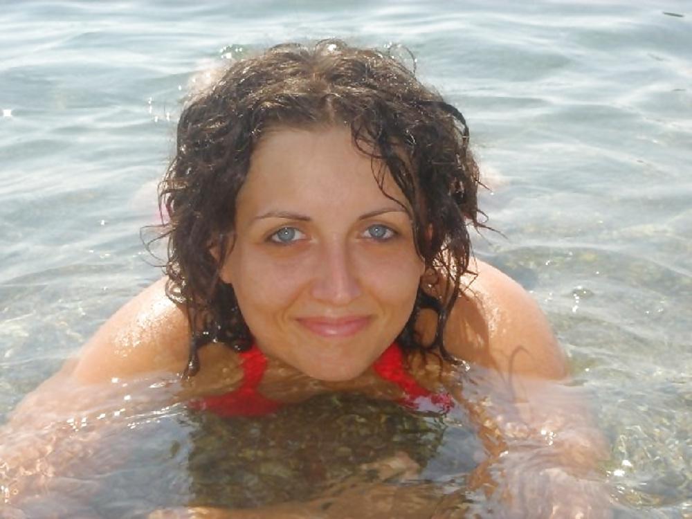 19P Melania (Queen of deep throat )