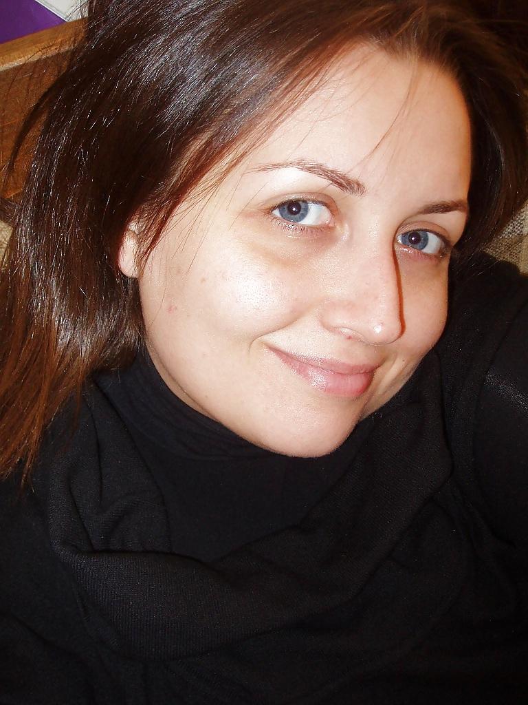 19P Melania (Queen of deep throat )