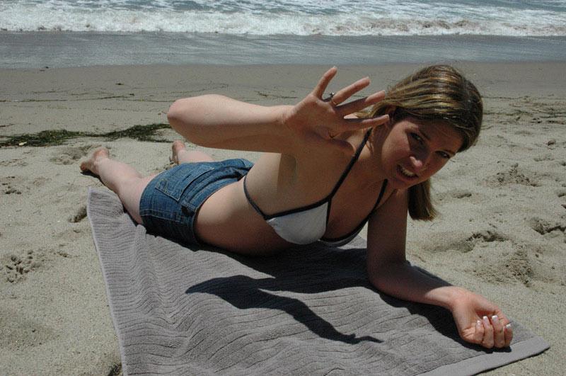 16P Hot blonde teen in threesome action