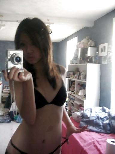 25P Asian teen self pic # 1
