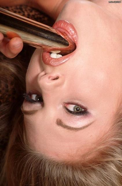 16P Sexy blonde Samantha Idol playing with vibrator