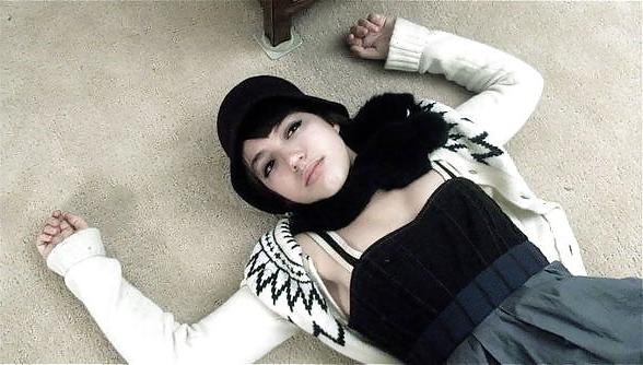 9P Hot Cute girls (non nude)