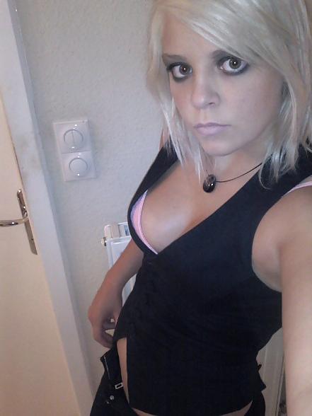 9P Hot Cute girls (non nude)