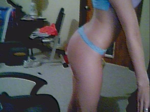 9P Hot Cute girls (non nude)