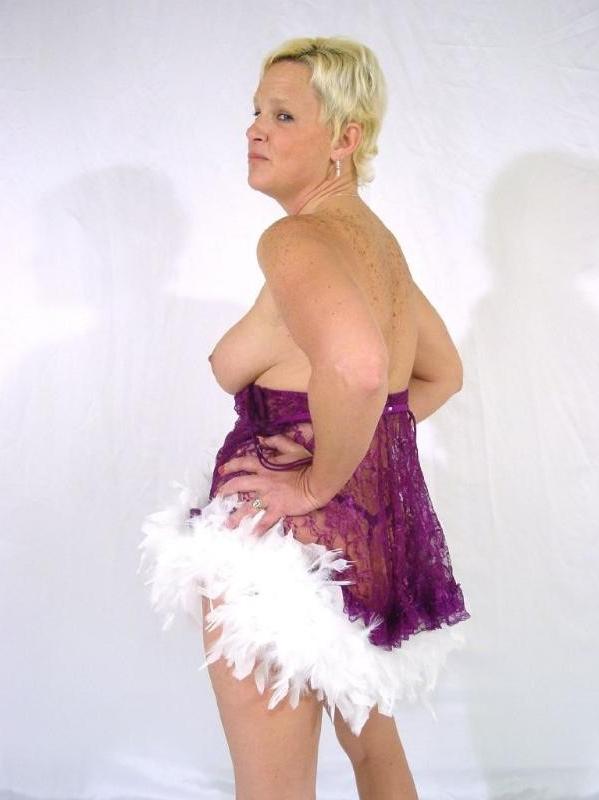 20P Granny in lingerie