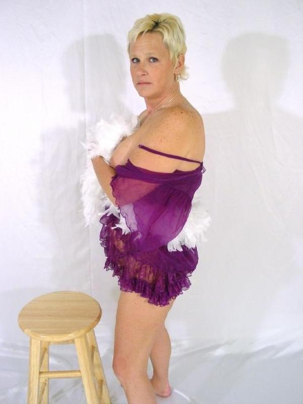 20P Granny in lingerie