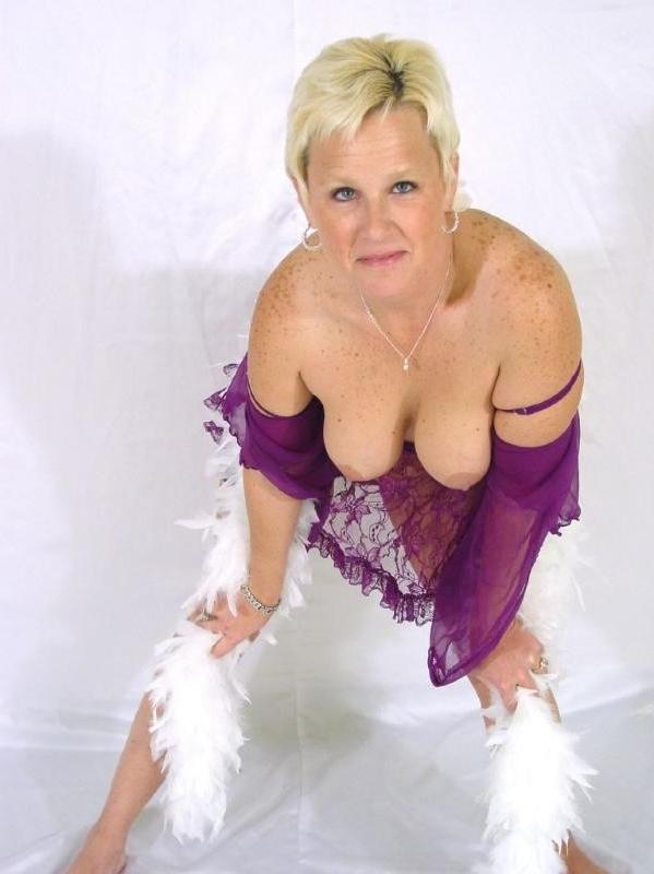 20P Granny in lingerie