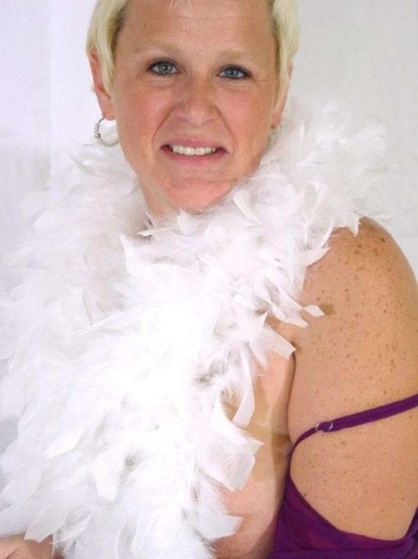 20P Granny in lingerie