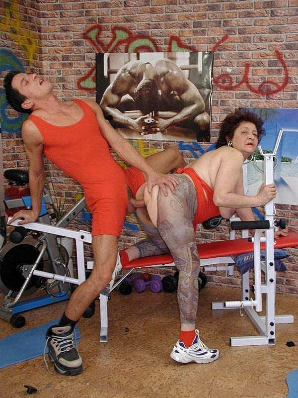 15P hairy grandma porn