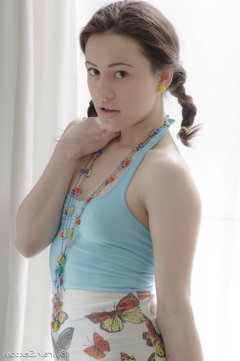 16P 18 year old Alina knows she wants to have her virgin sex with ma