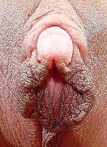 15P Big Suckable Clits