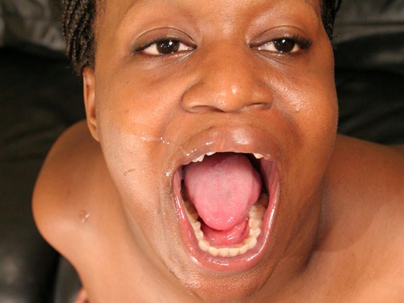 16P Black girl drinks cum