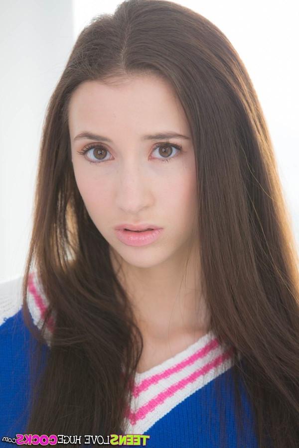 12P Hot babe Belle Knox fucked in Teens Love Huge Cocks
