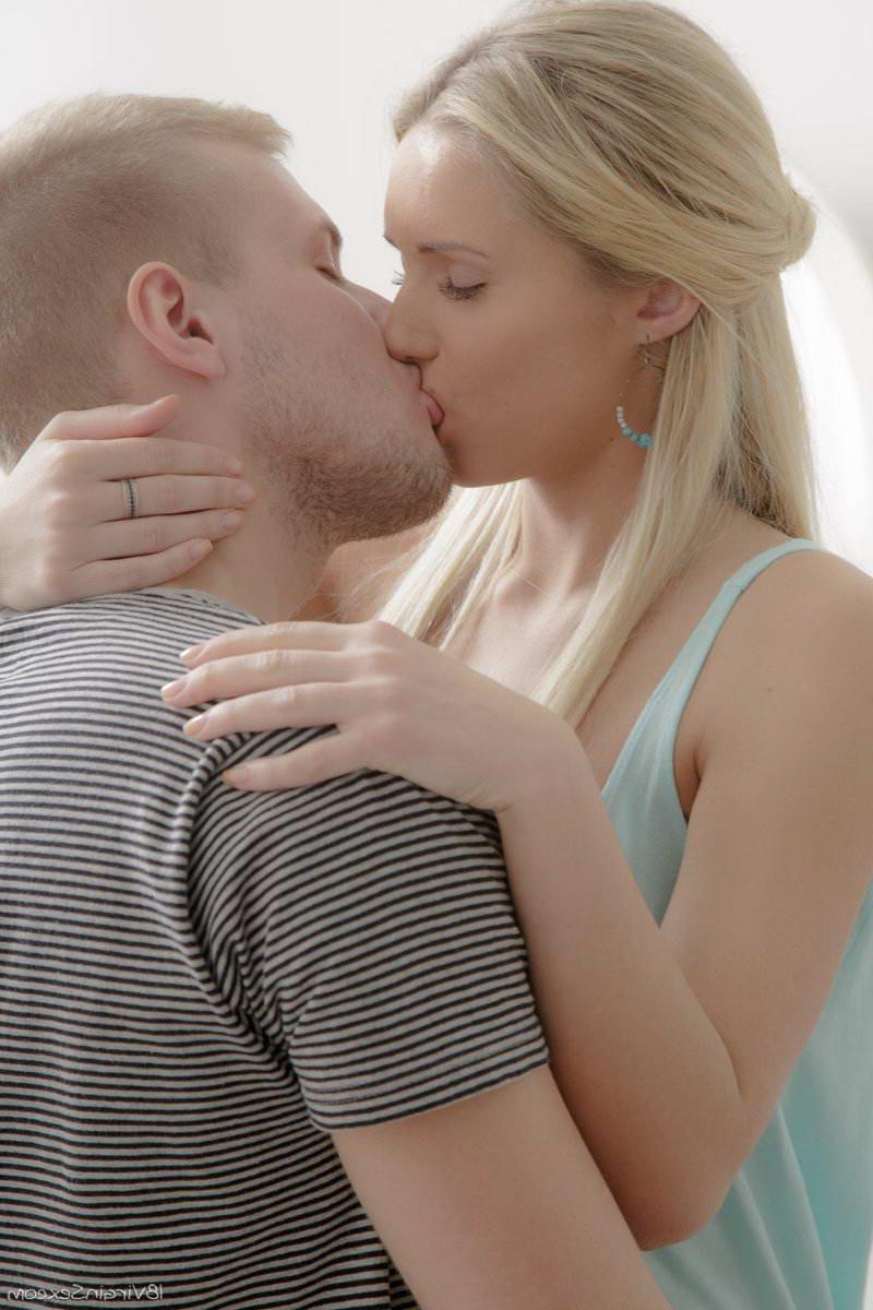 16P 18 year old Jenya wanted hardcore on her virgin sex and she got 