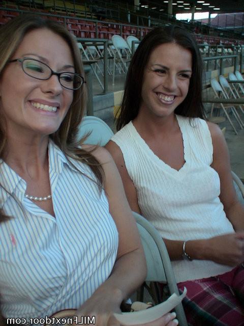 12P 12 pics and 1 movie of Kobe from Milf Next Door