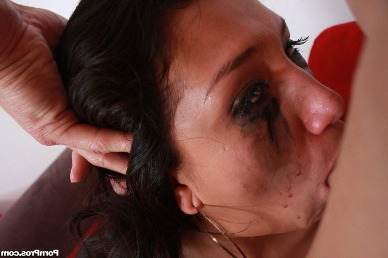 16P Vicki Chase giving big cock deep throat and getting throat fucked