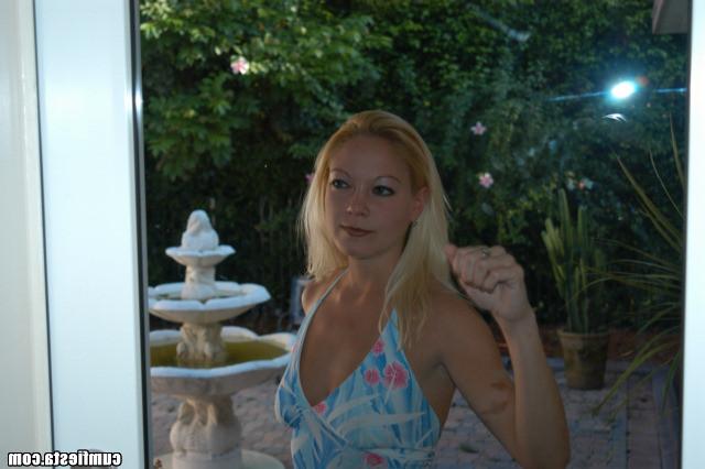12P 12 pics and 1 movie of Kiera from Cum Fiesta