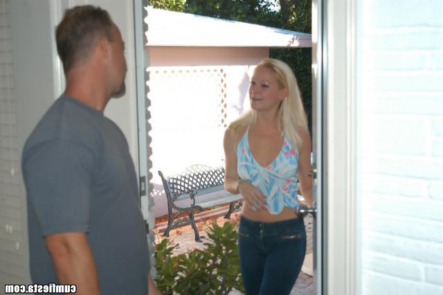 12P 12 pics and 1 movie of Kiera from Cum Fiesta