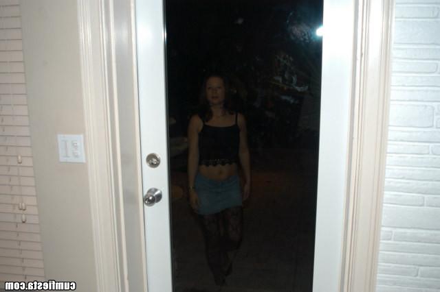12P 12 pics and 1 movie of Avery from Cum Fiesta