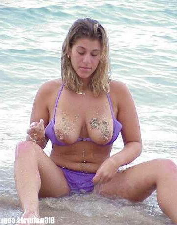 12P 12 pics and 1 movie of Carmen from Big Naturals