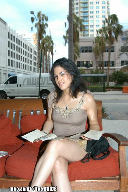 12P 12 pics and 1 movie of Valencia from 8th Street Latinas