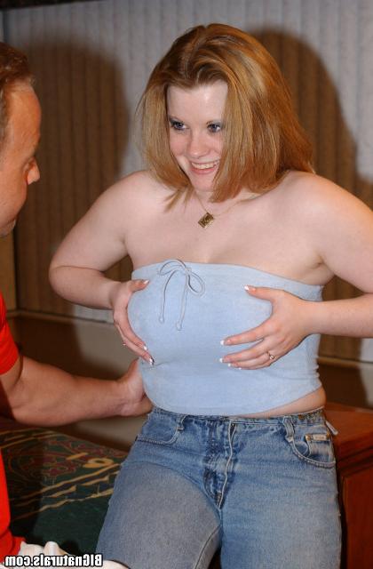 12P 12 pics and 1 movie of Meagan from Big Naturals