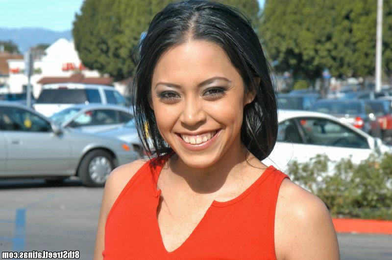12P 12 pics and 1 movie of Dalia from 8th Street Latinas