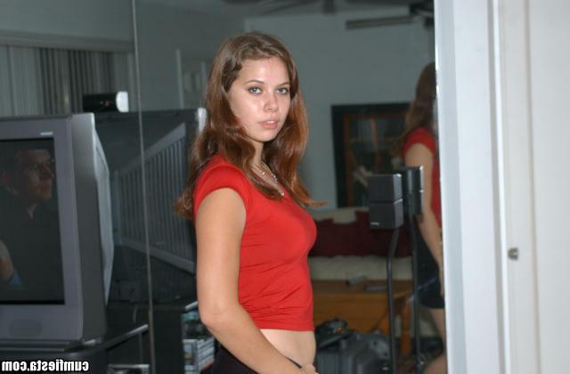 12P 12 pics and 1 movie of Eve from Cum Fiesta